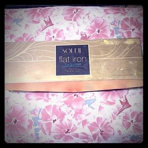 Soleil Soild Ceramic Flat Iron
